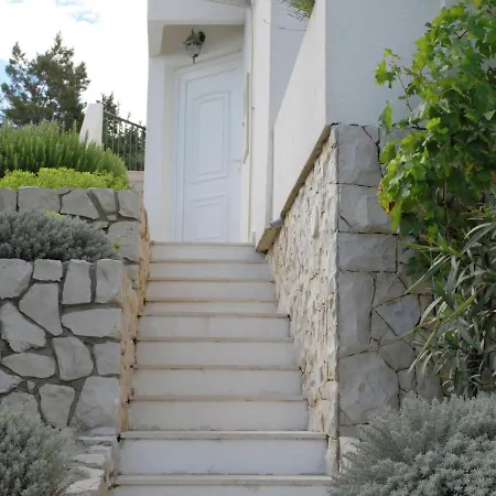 Holiday home Charming House In A Quiet Area Large Covered Terrace With Great Sea View Veli Rat