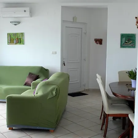 Holiday home Charming House In A Quiet Area Large Covered Terrace With Great Sea View Veli Rat