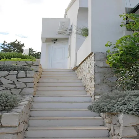 In Near Saharun בית נופש *
