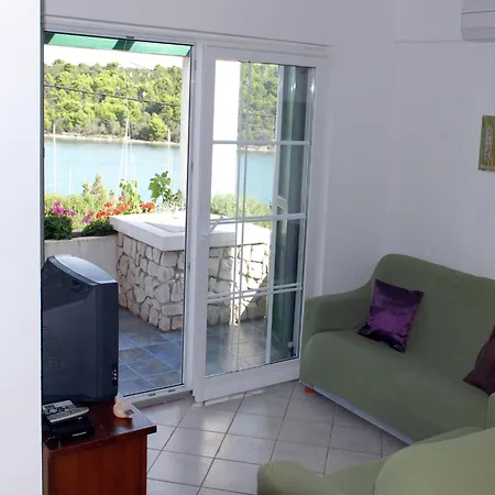 Feriehus In Near Saharun Veli Rat